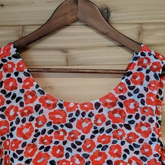 CAbi Flipside Floral Blouse Red Poppy Print 5356 Women's Small S Lightweight EUC - Picture 5 of 10